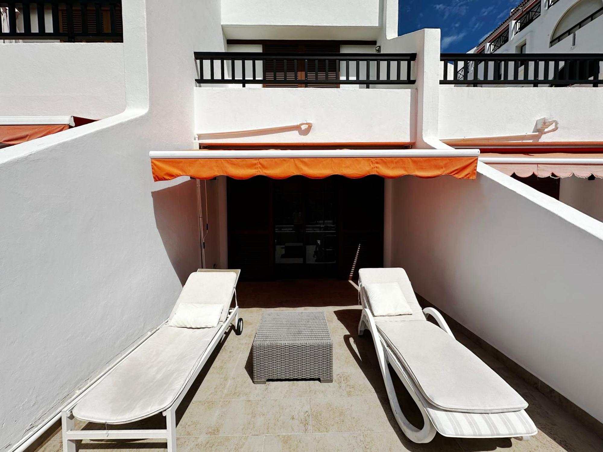 Classbnb - 3 Apartments 50M From The Las Americas Promenade أرونا المظهر الخارجي الصورة