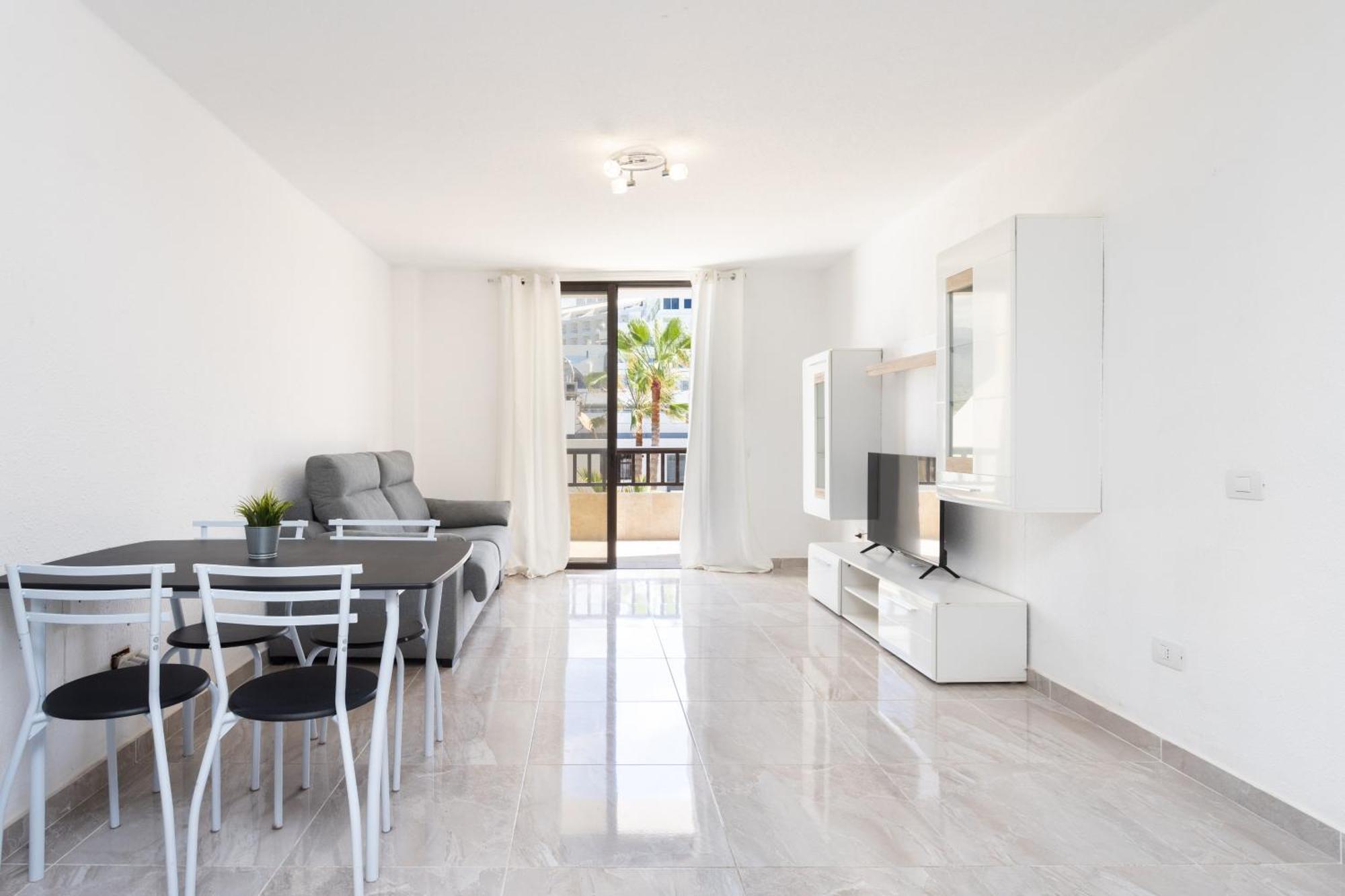Classbnb - 3 Apartments 50M From The Las Americas Promenade أرونا المظهر الخارجي الصورة