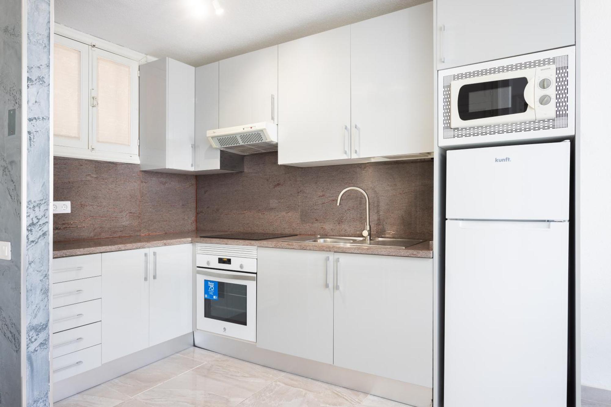 Classbnb - 3 Apartments 50M From The Las Americas Promenade أرونا المظهر الخارجي الصورة