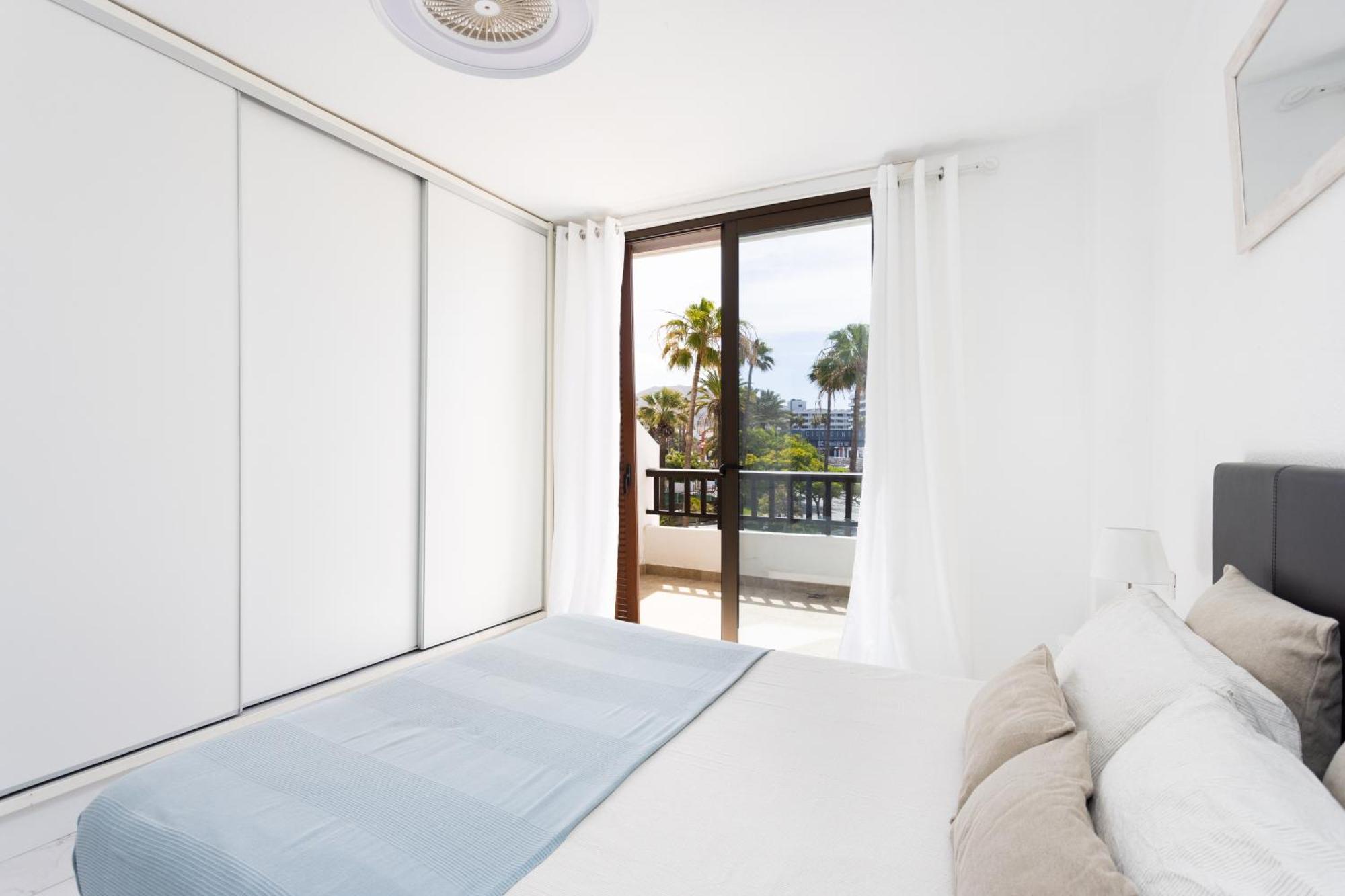 Classbnb - 3 Apartments 50M From The Las Americas Promenade أرونا المظهر الخارجي الصورة