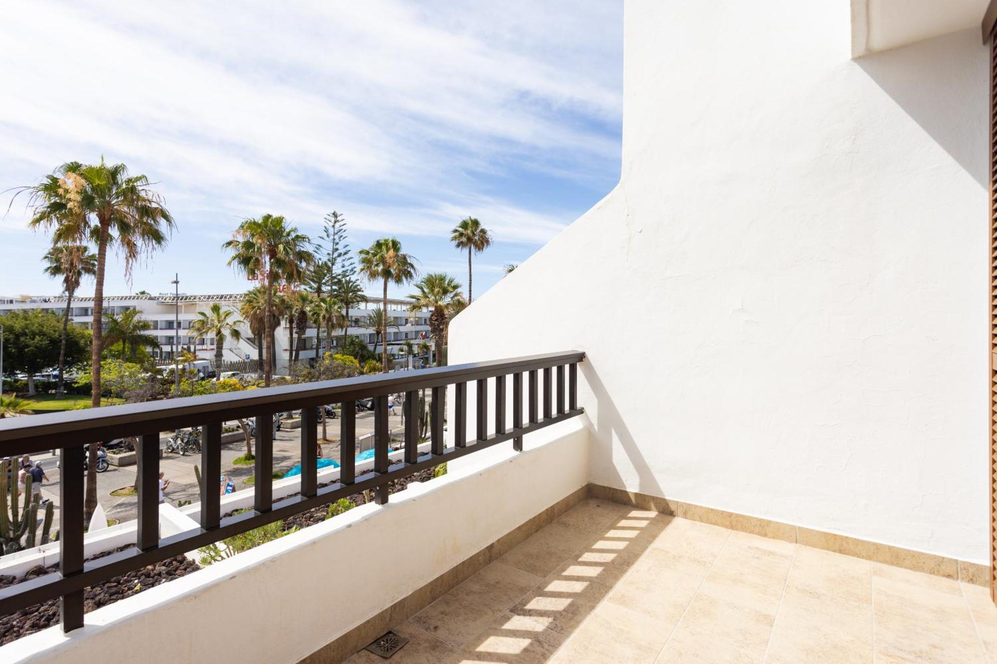 Classbnb - 3 Apartments 50M From The Las Americas Promenade أرونا المظهر الخارجي الصورة